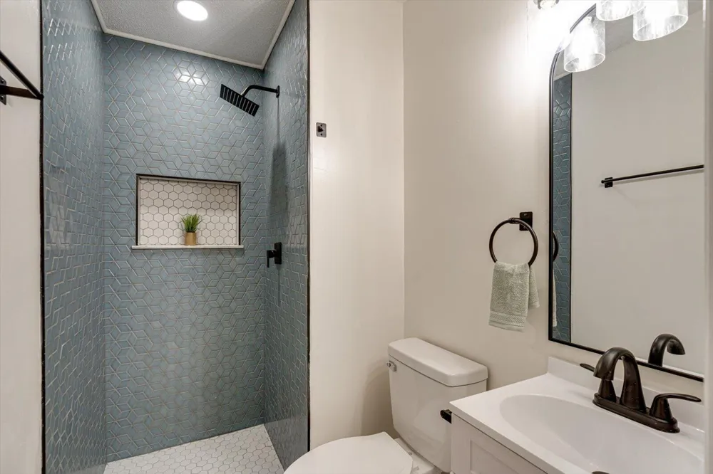 7446 Davis Mill Circle Harrison, TN 37341