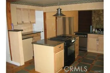 6724 Jumilla Avenue Winnetka, CA 91306