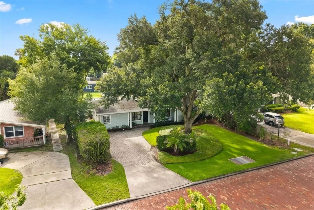 1562 ARBOR PARK DRIVE Winter Park, FL 32789