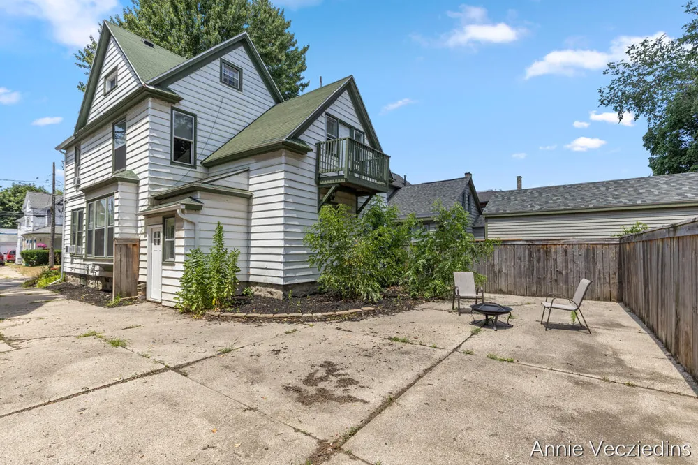 262 Hollister Avenue SE Grand Rapids City, MI 49506