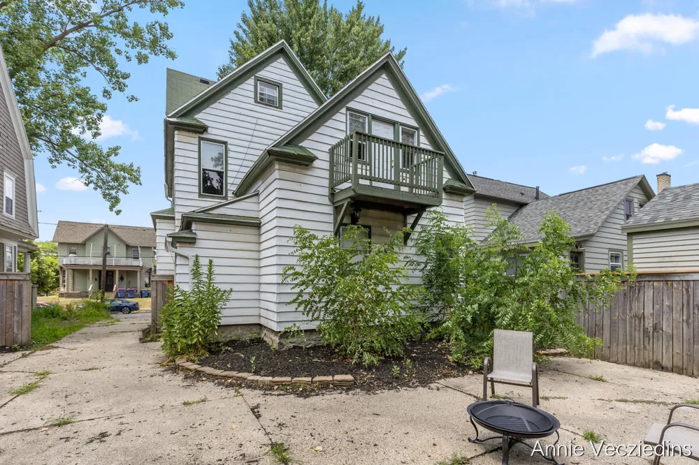 262 Hollister Avenue SE Grand Rapids City, MI 49506