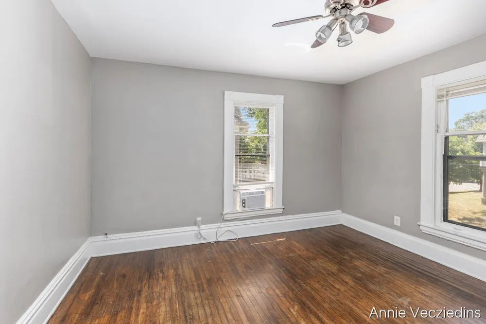 262 Hollister Avenue SE Grand Rapids City, MI 49506