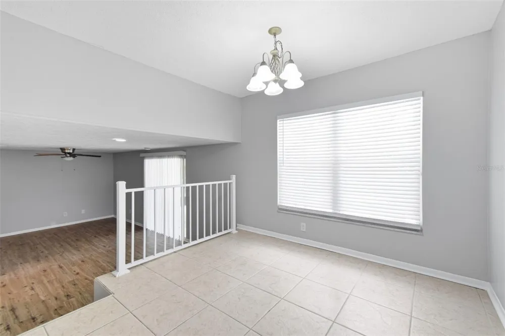 1200 LAKE VALRICO LANE Valrico, FL 33594