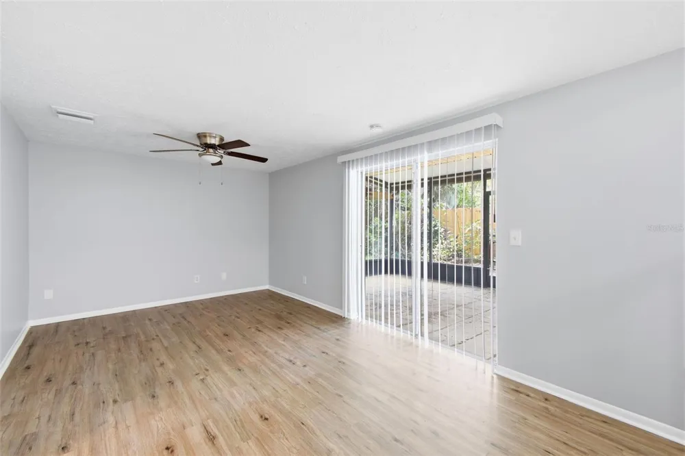 1200 LAKE VALRICO LANE Valrico, FL 33594