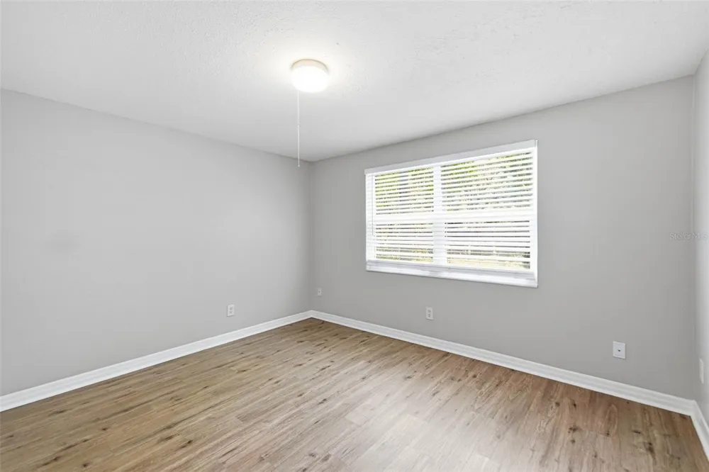 1200 LAKE VALRICO LANE Valrico, FL 33594