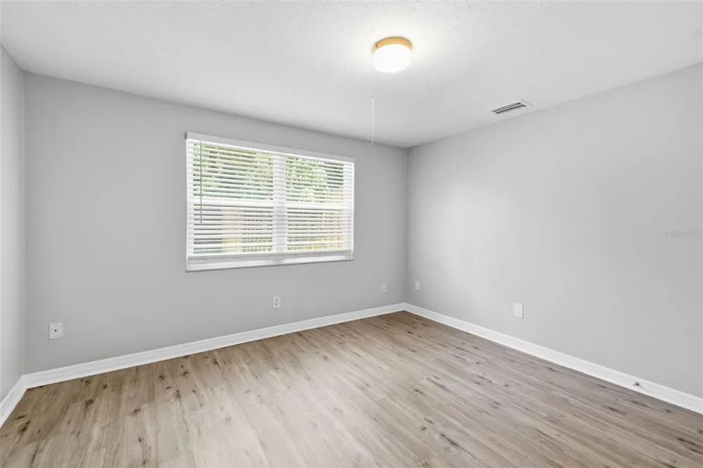 1200 LAKE VALRICO LANE Valrico, FL 33594