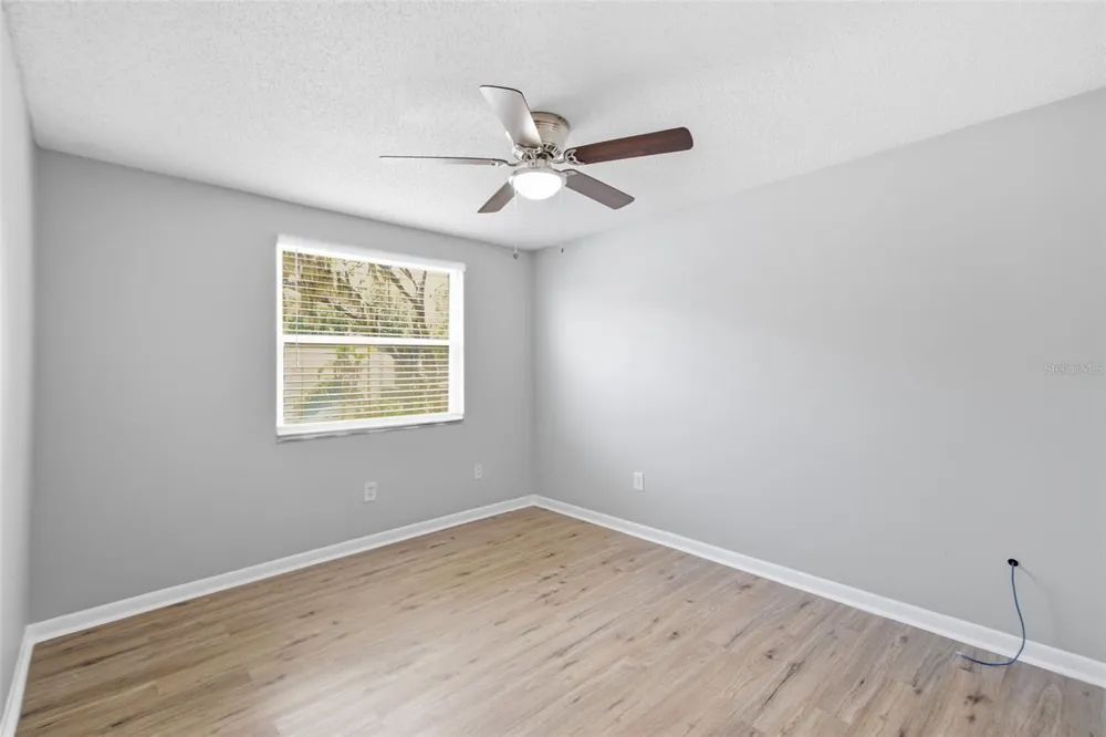 1200 LAKE VALRICO LANE Valrico, FL 33594