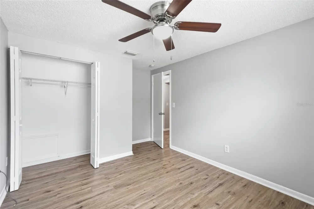 1200 LAKE VALRICO LANE Valrico, FL 33594