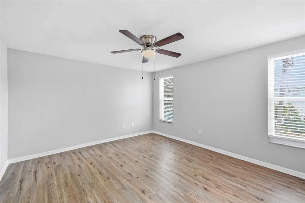 1200 LAKE VALRICO LANE Valrico, FL 33594