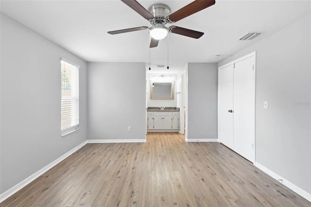 1200 LAKE VALRICO LANE Valrico, FL 33594