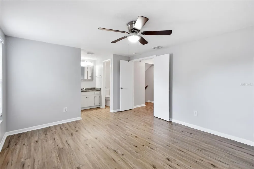 1200 LAKE VALRICO LANE Valrico, FL 33594