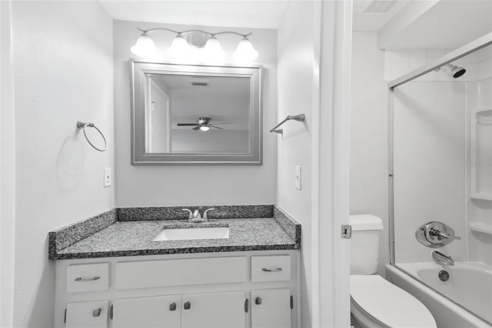1200 LAKE VALRICO LANE Valrico, FL 33594