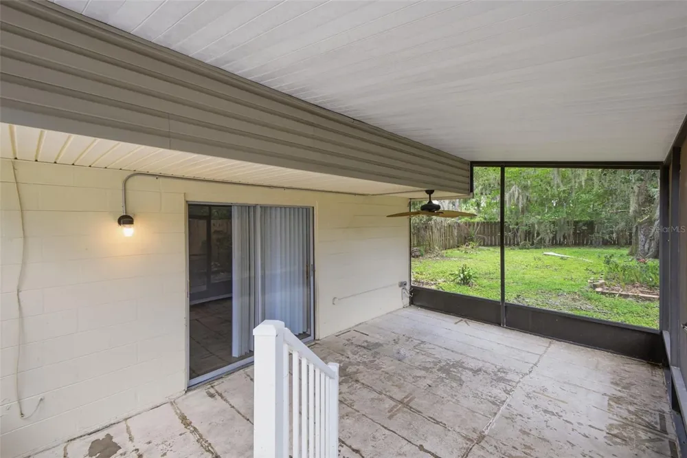 1200 LAKE VALRICO LANE Valrico, FL 33594