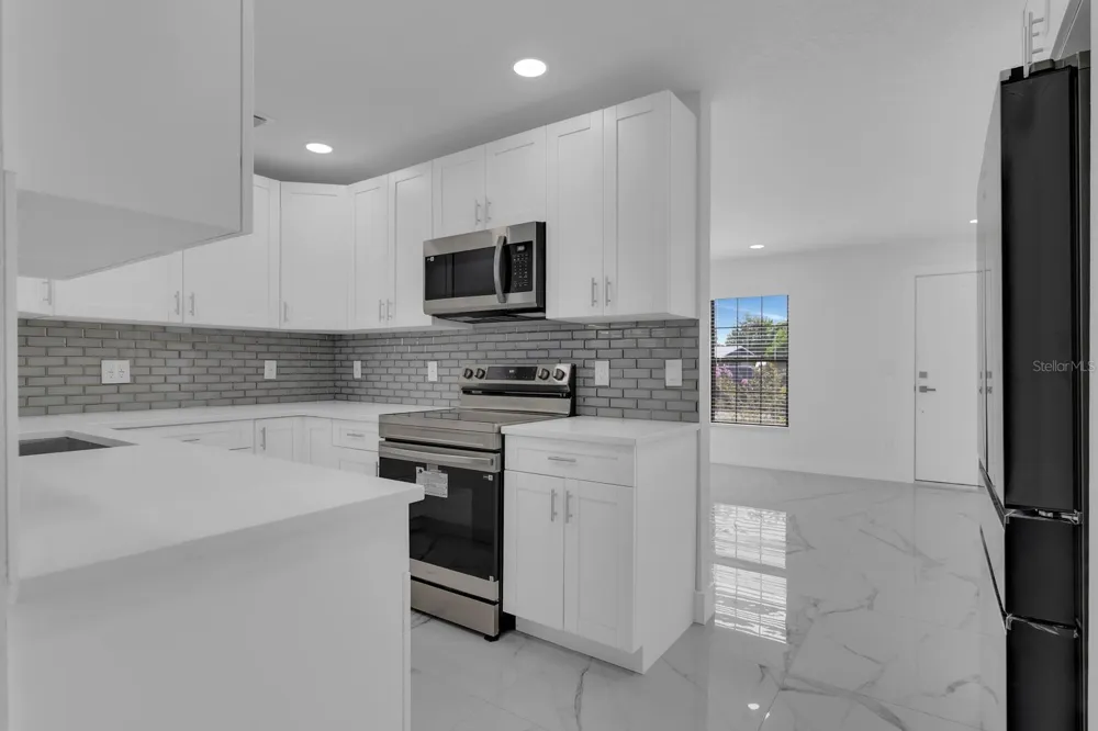 2322 VINCENT ROAD Orlando, FL 32817