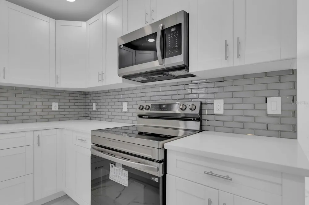 2322 VINCENT ROAD Orlando, FL 32817