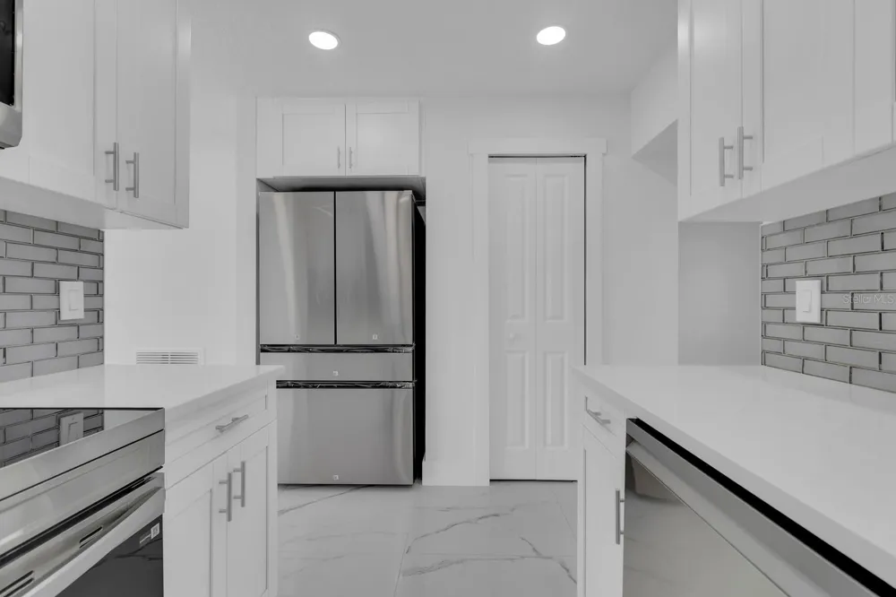 2322 VINCENT ROAD Orlando, FL 32817