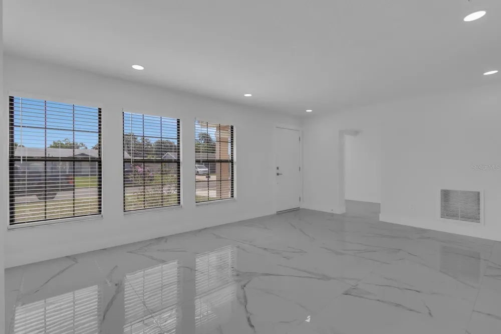 2322 VINCENT ROAD Orlando, FL 32817