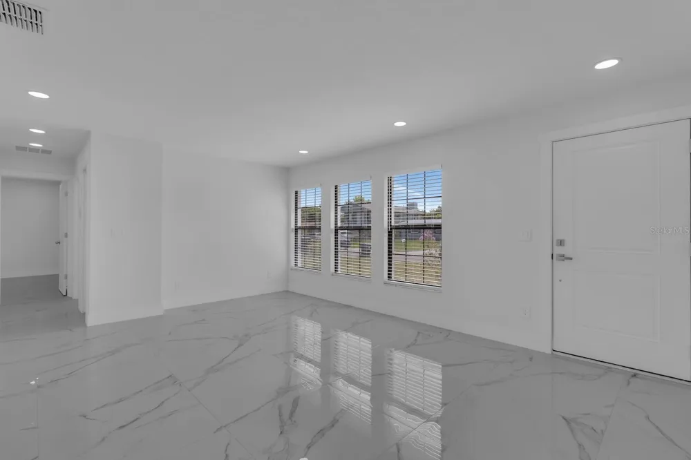 2322 VINCENT ROAD Orlando, FL 32817