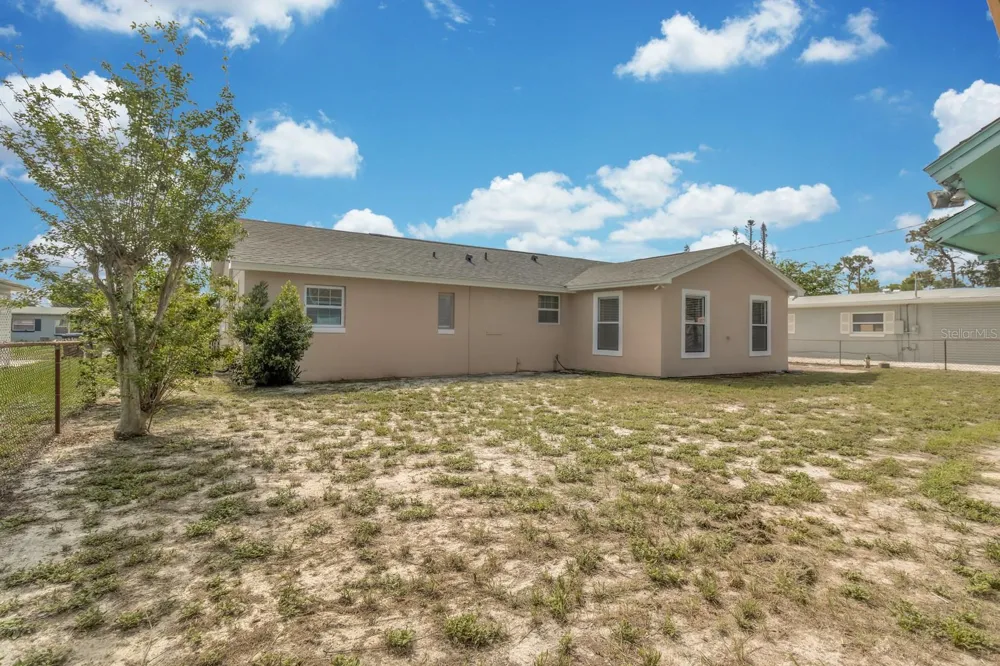 2322 VINCENT ROAD Orlando, FL 32817