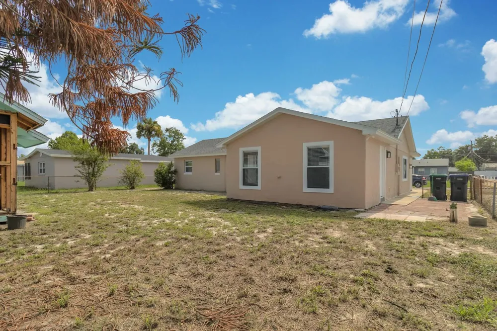 2322 VINCENT ROAD Orlando, FL 32817