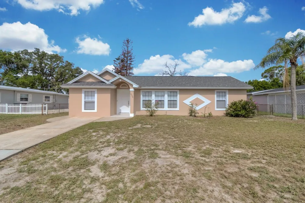 2322 VINCENT ROAD Orlando, FL 32817