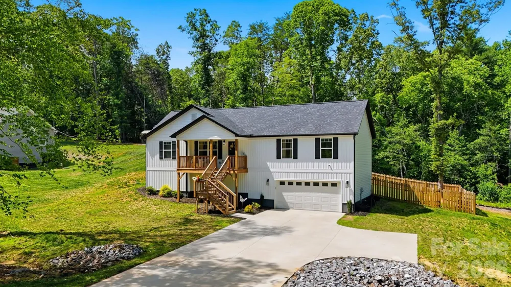 2370 Ellen Street Granite Falls, NC 28630