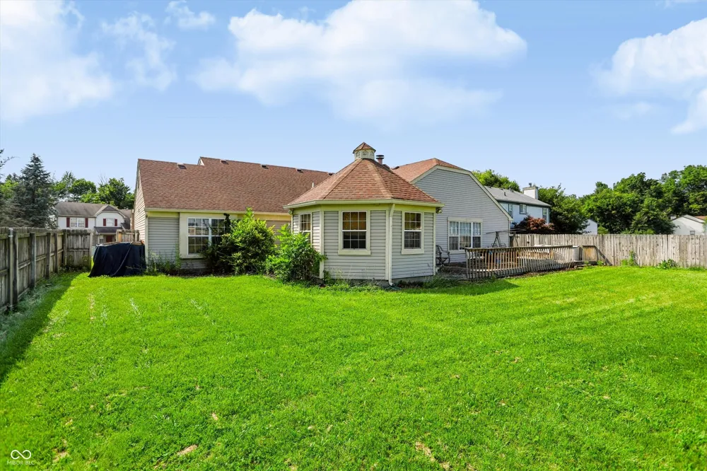 337 Stoneybrook Grove Drive Greenwood, IN 46142
