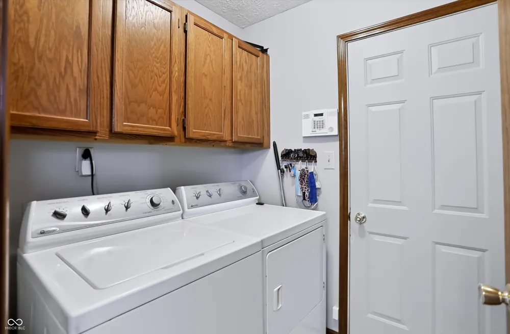 337 Stoneybrook Grove Drive Greenwood, IN 46142