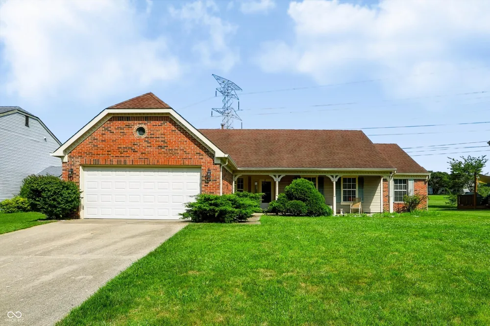 337 Stoneybrook Grove Drive Greenwood, IN 46142