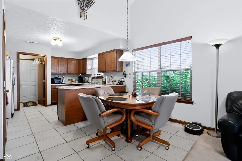 337 Stoneybrook Grove Drive Greenwood, IN 46142