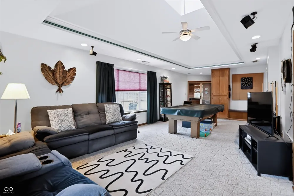 337 Stoneybrook Grove Drive Greenwood, IN 46142