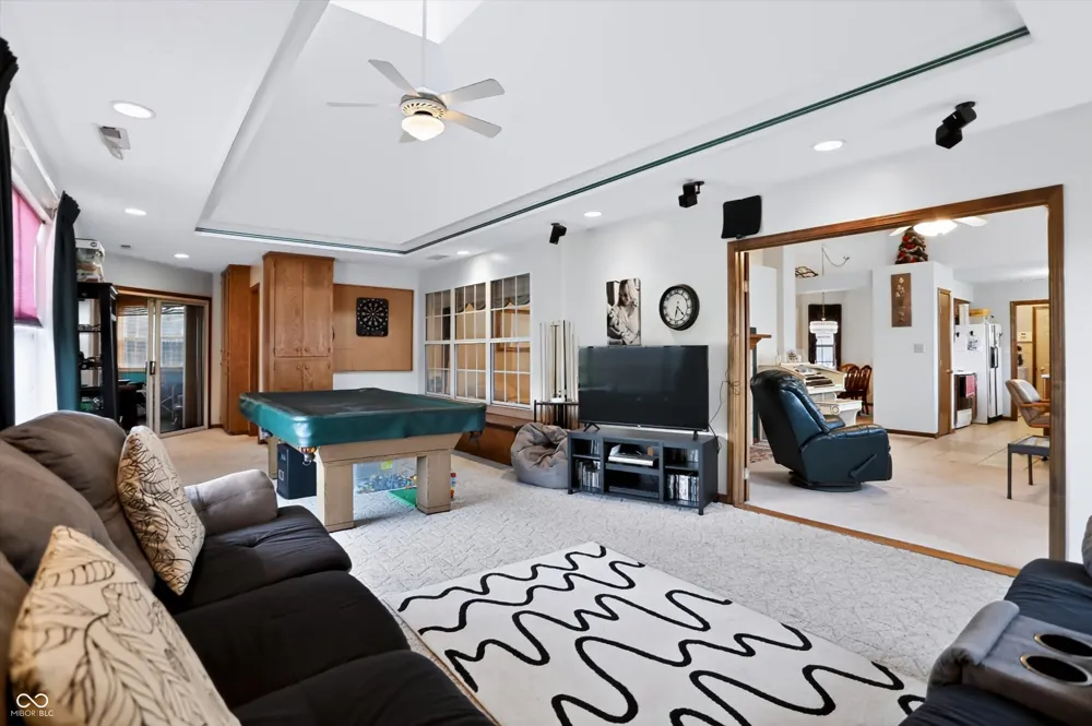 337 Stoneybrook Grove Drive Greenwood, IN 46142
