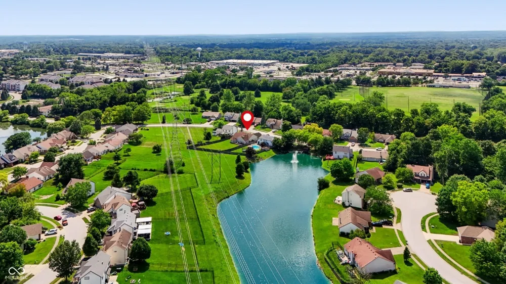 337 Stoneybrook Grove Drive Greenwood, IN 46142