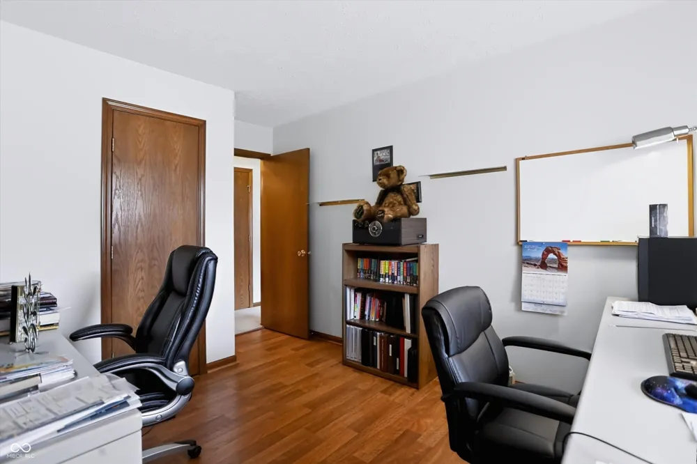 337 Stoneybrook Grove Drive Greenwood, IN 46142