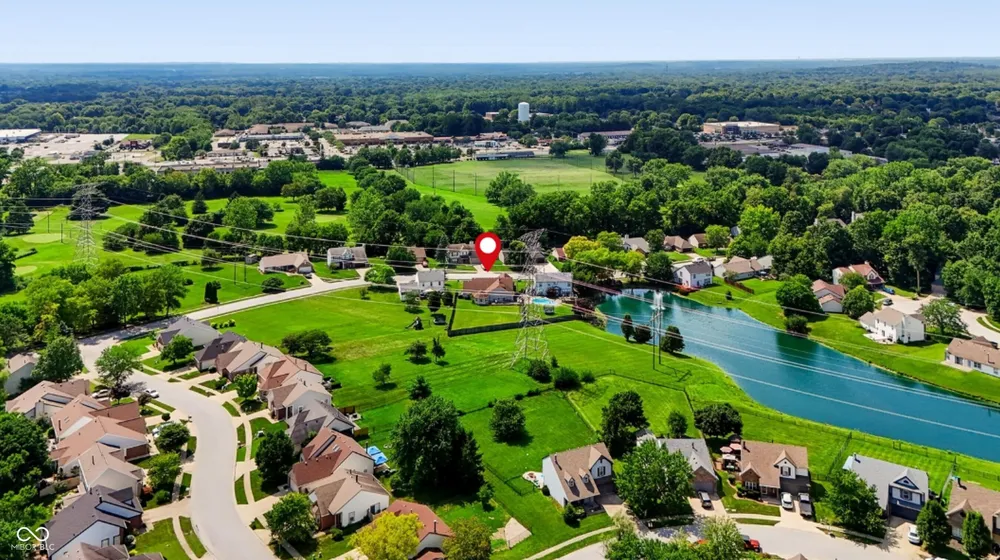 337 Stoneybrook Grove Drive Greenwood, IN 46142