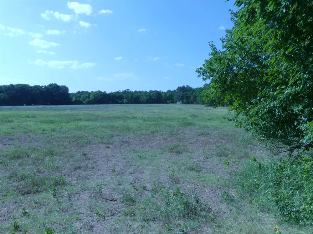 1691 W Alamo Road Bowie, TX 76230