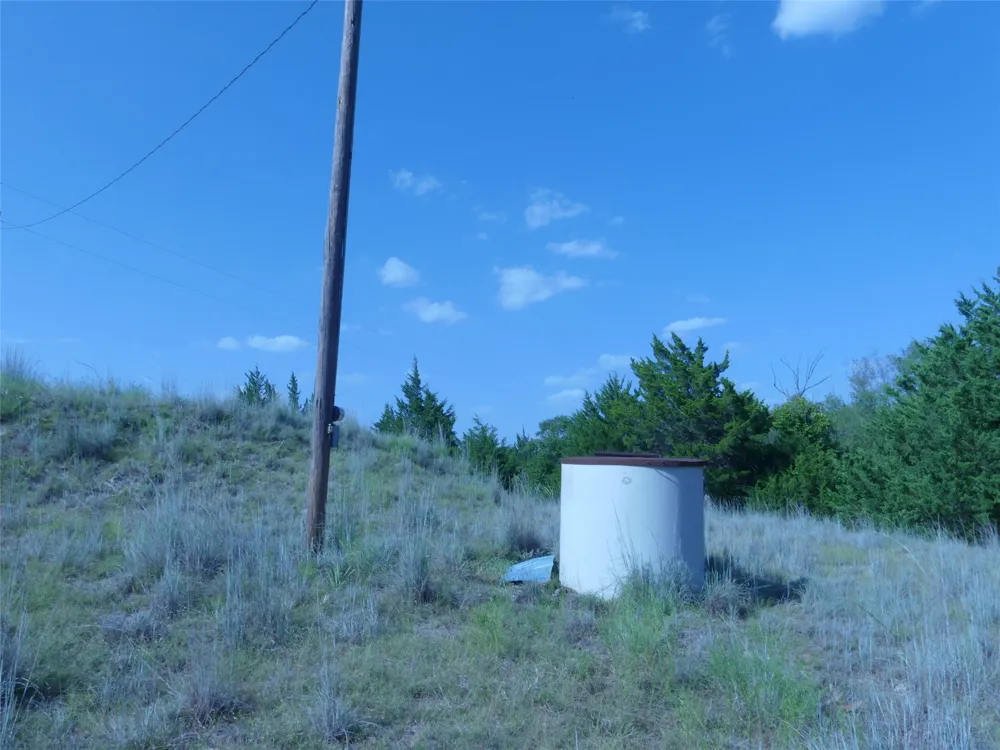 1691 W Alamo Road Bowie, TX 76230