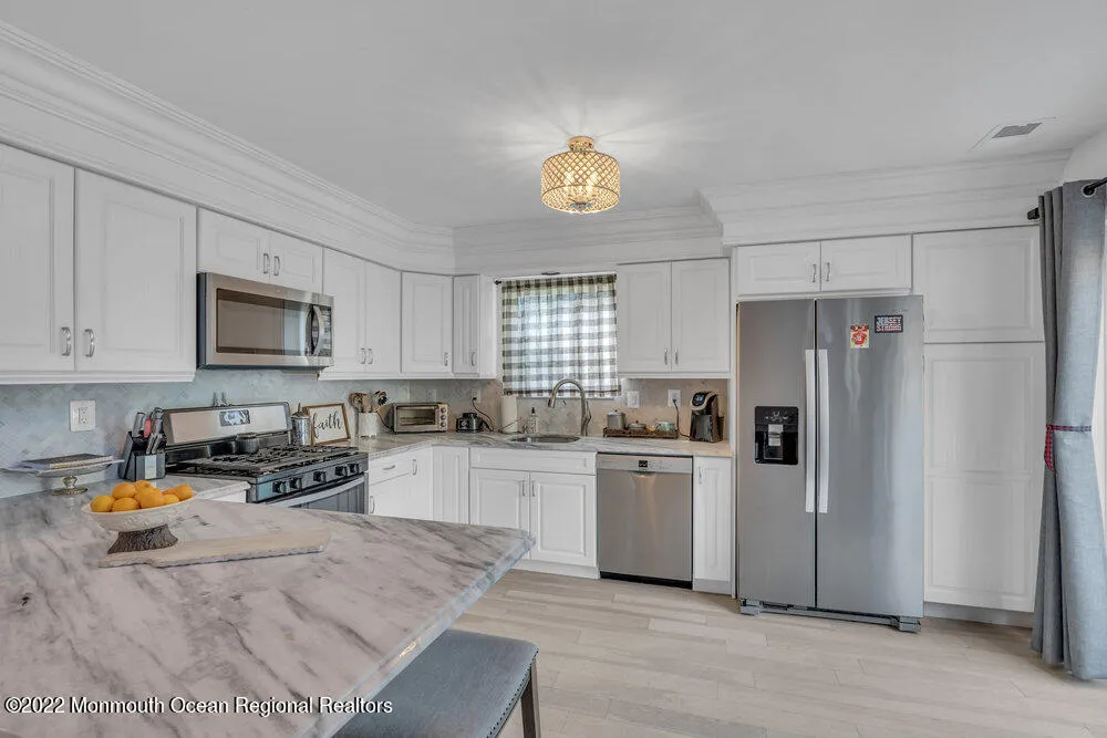 92 Tanya Circle Ocean, NJ 07712
