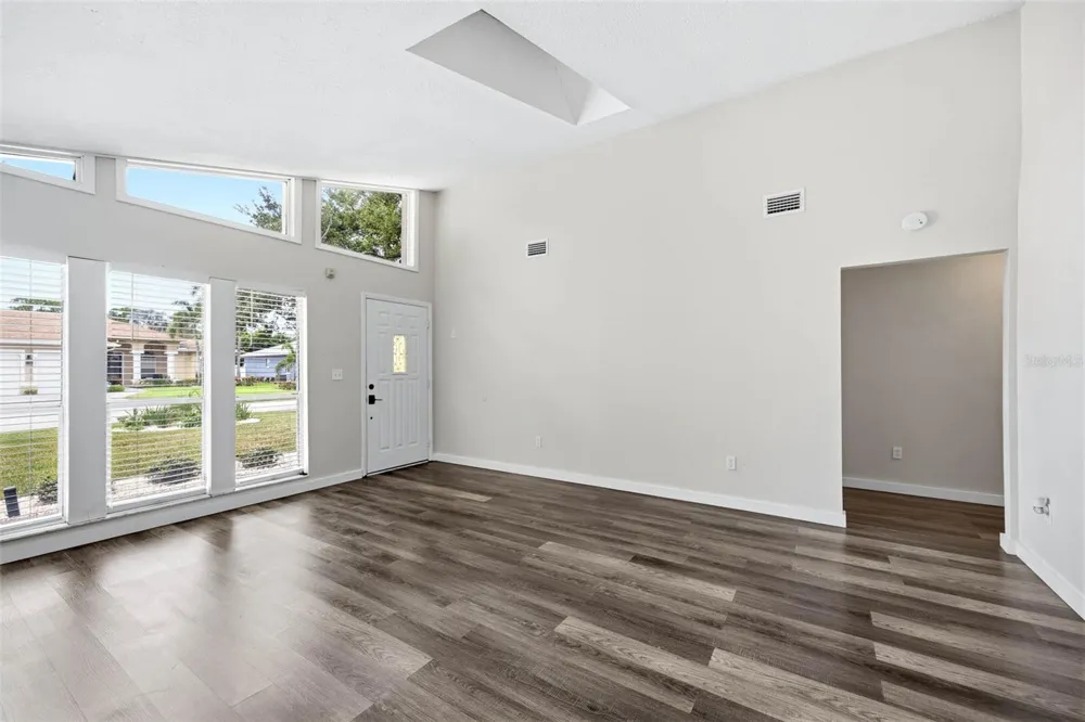 2801 51ST AVENUE S St Petersburg, FL 33712