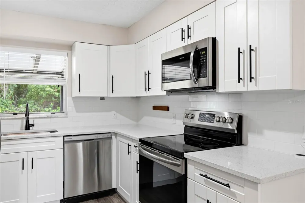 2801 51ST AVENUE S St Petersburg, FL 33712
