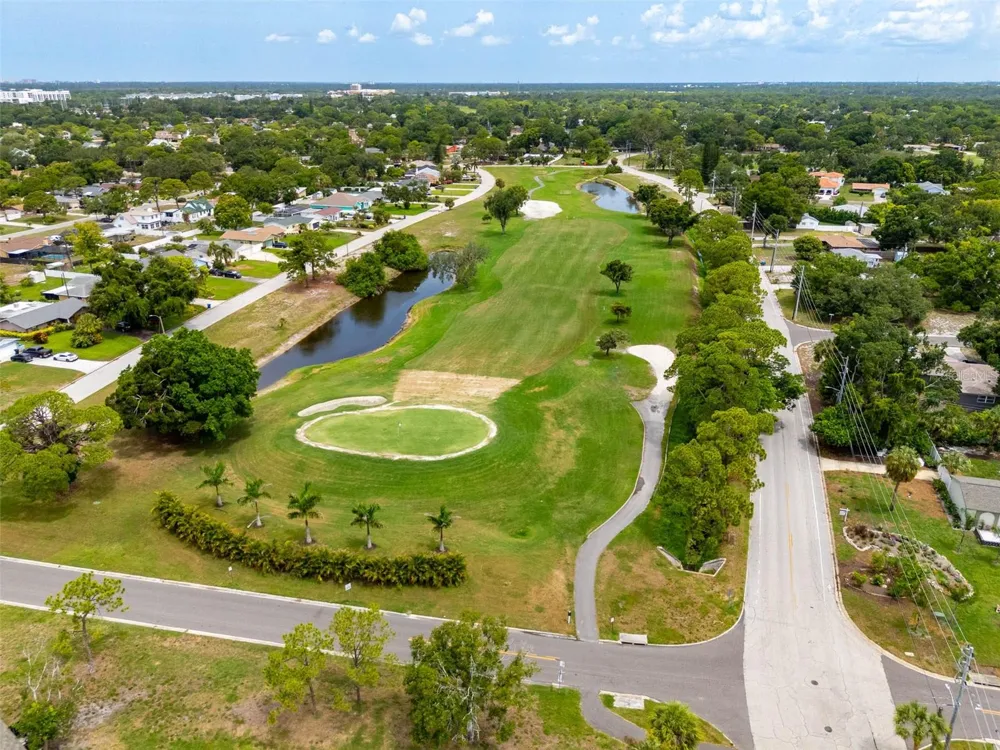 2801 51ST AVENUE S St Petersburg, FL 33712