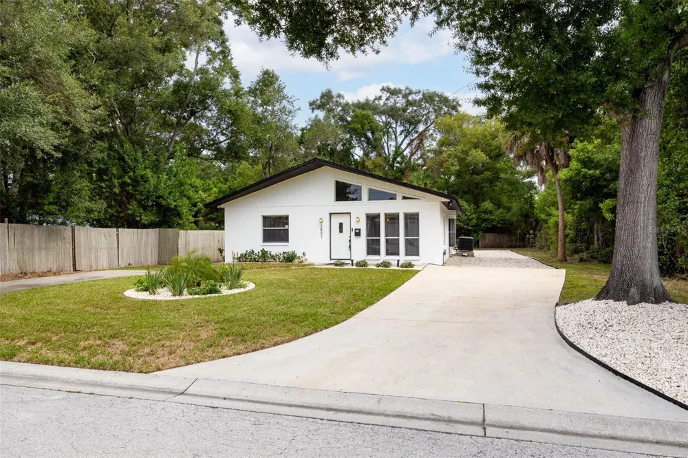 2801 51ST AVENUE S St Petersburg, FL 33712