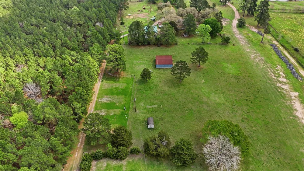 872 Four Notch Road Huntsville, TX 77340