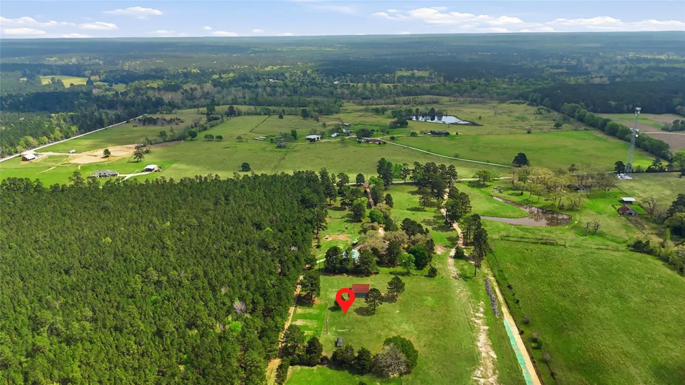 872 Four Notch Road Huntsville, TX 77340