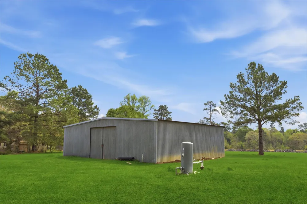 872 Four Notch Road Huntsville, TX 77340