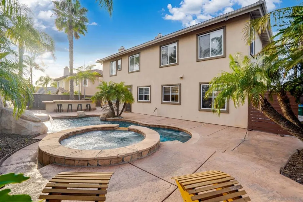 1749 Skimmer Ct Carlsbad, CA 92011