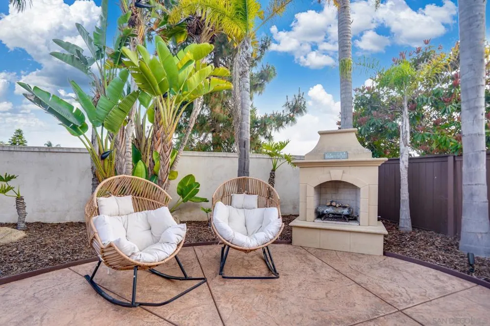 1749 Skimmer Ct Carlsbad, CA 92011