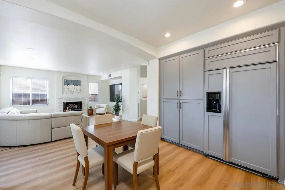 1749 Skimmer Ct Carlsbad, CA 92011