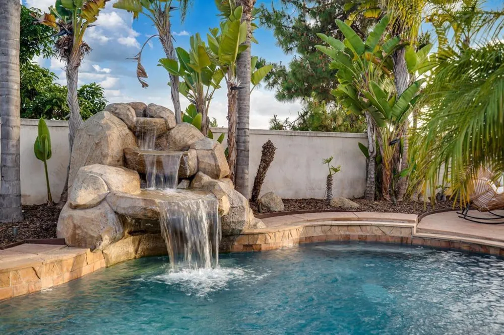 1749 Skimmer Ct Carlsbad, CA 92011