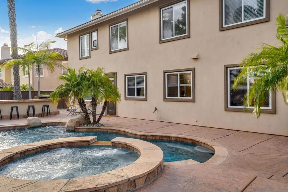 1749 Skimmer Ct Carlsbad, CA 92011